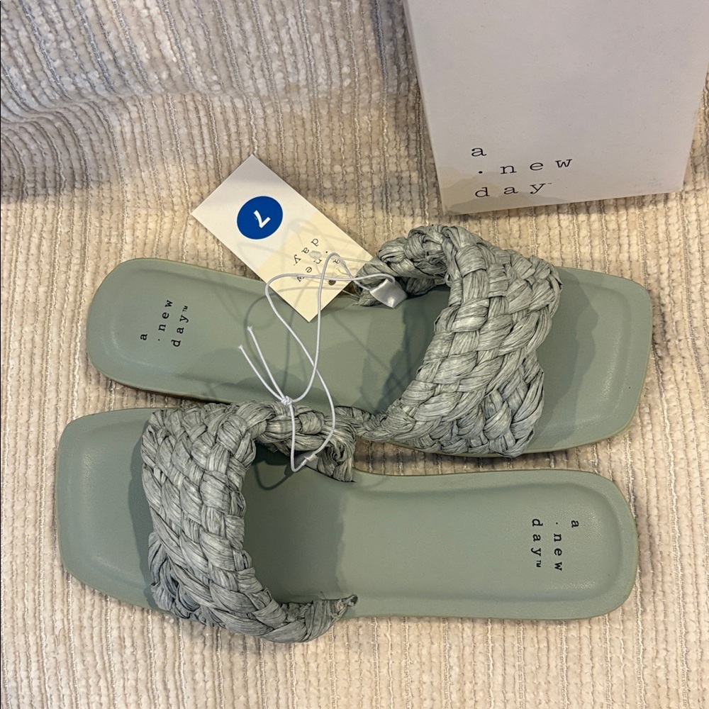 A New Day Sz 7 Sage Braided Slide Sandals